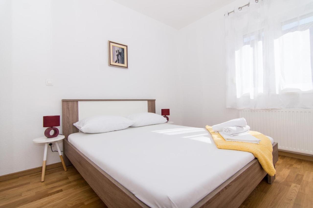 Apartments Ploka Трогир Экстерьер фото